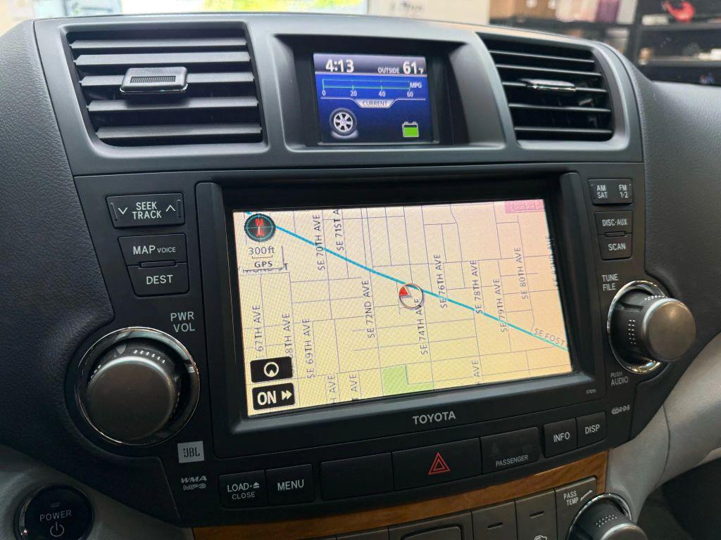 used 2008 Toyota Highlander Hybrid car, priced at $12,500