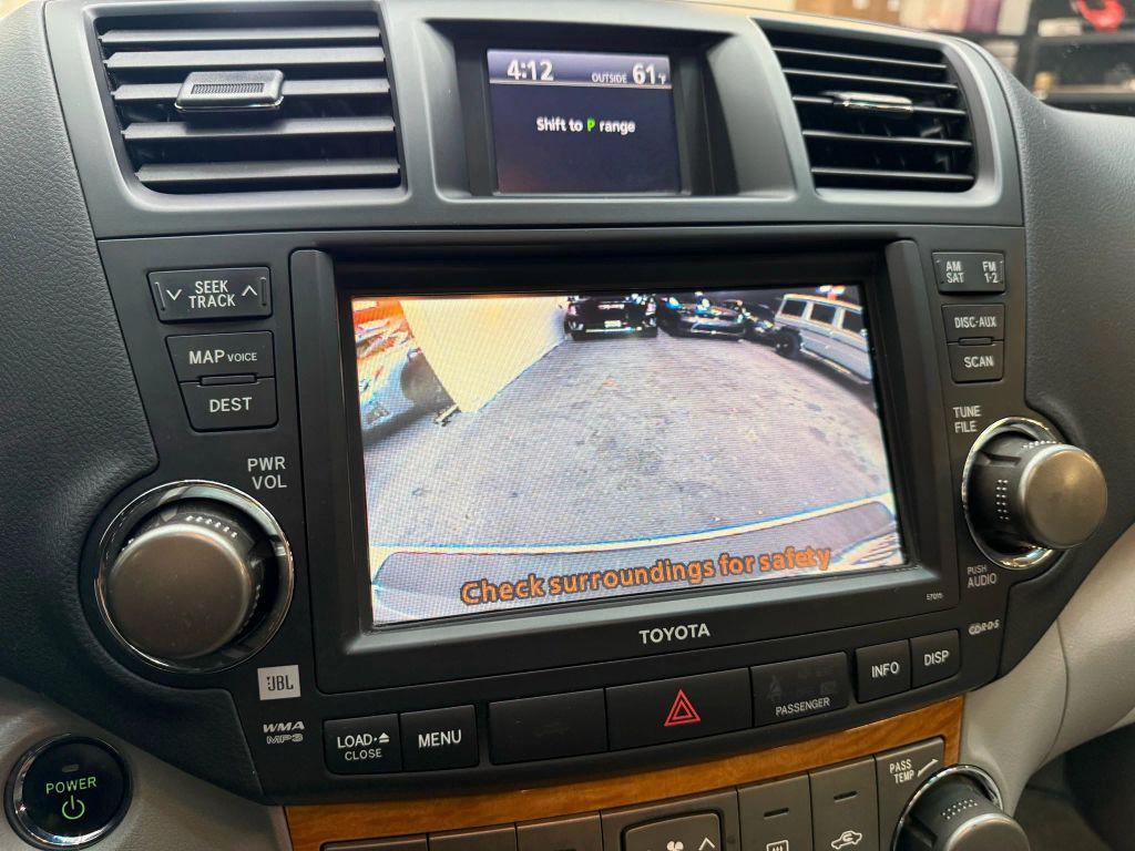 used 2008 Toyota Highlander Hybrid car, priced at $12,500