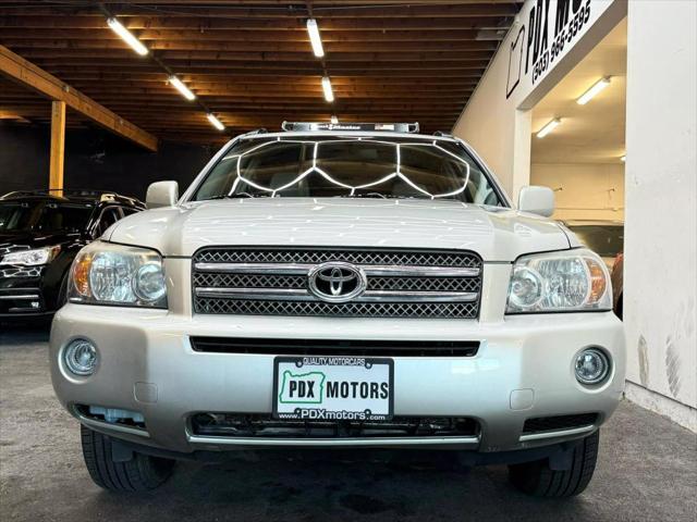 used 2006 Toyota Highlander Hybrid car, priced at $13,500