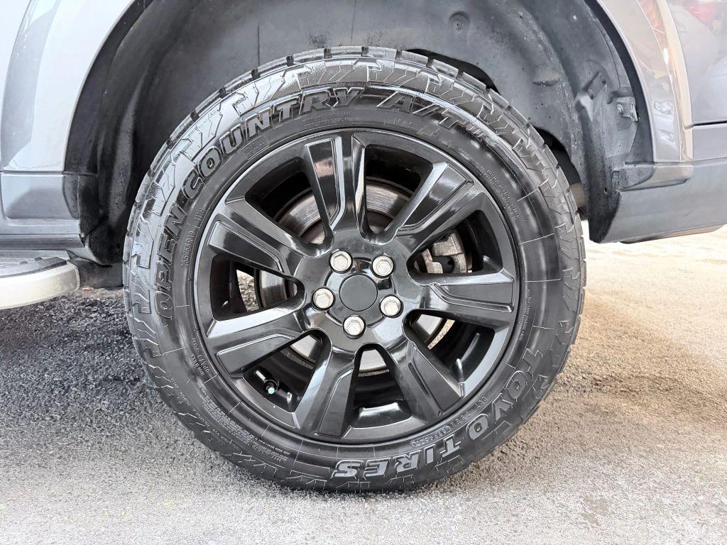 used 2016 Land Rover LR4 car, priced at $15,700