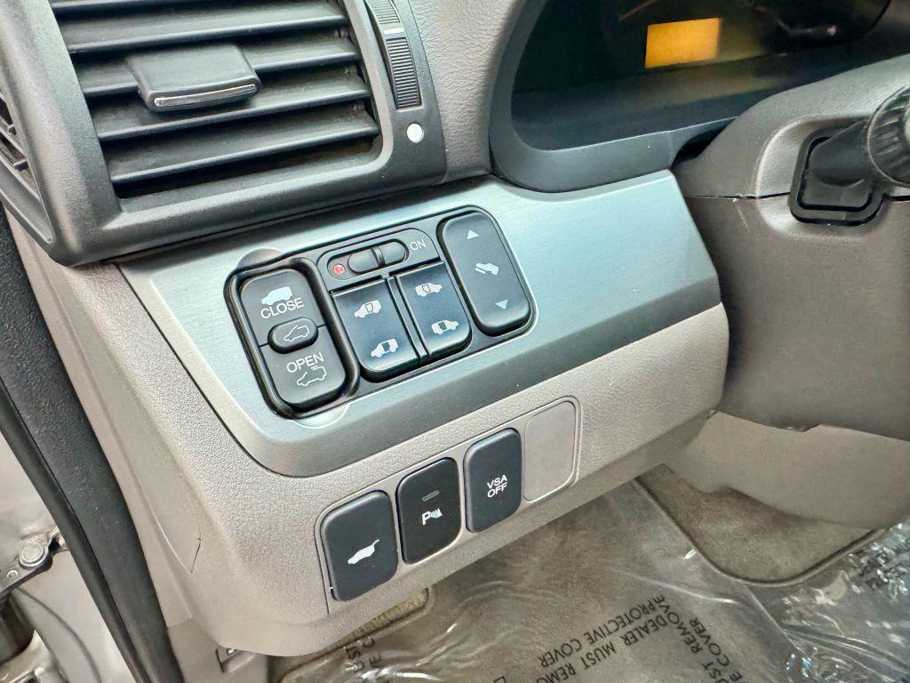 used 2010 Honda Odyssey car, priced at $6,900