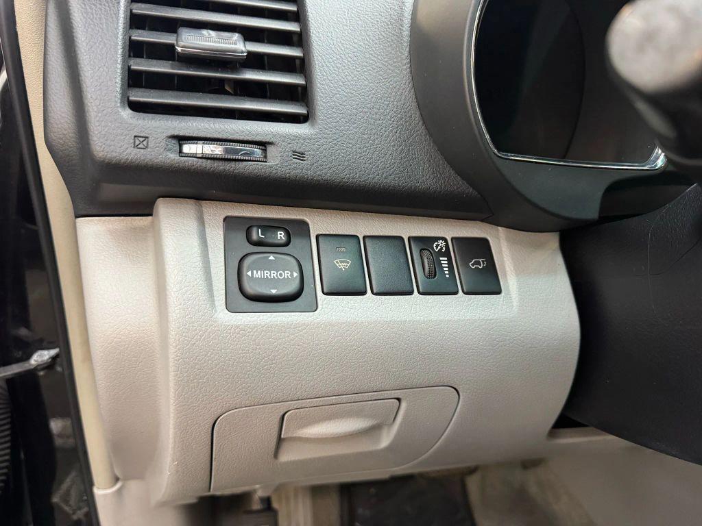 used 2008 Toyota Highlander Hybrid car, priced at $9,900