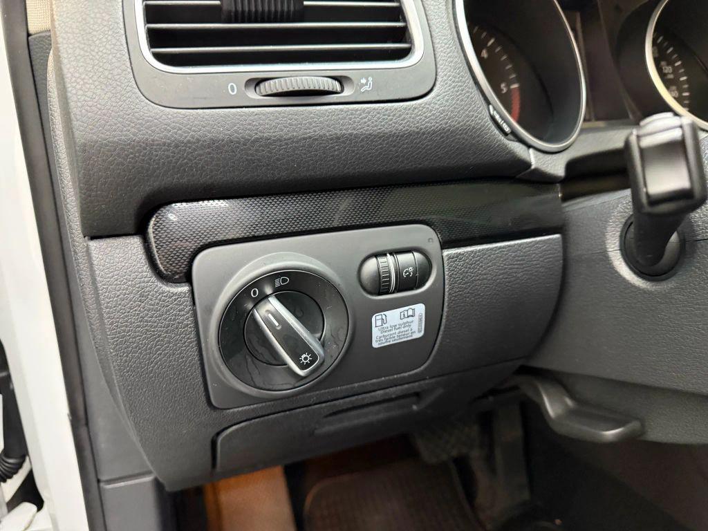 used 2014 Volkswagen Jetta SportWagen car, priced at $12,900