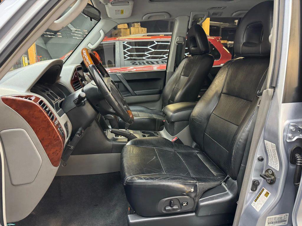 used 2005 Mitsubishi Montero car, priced at $7,900