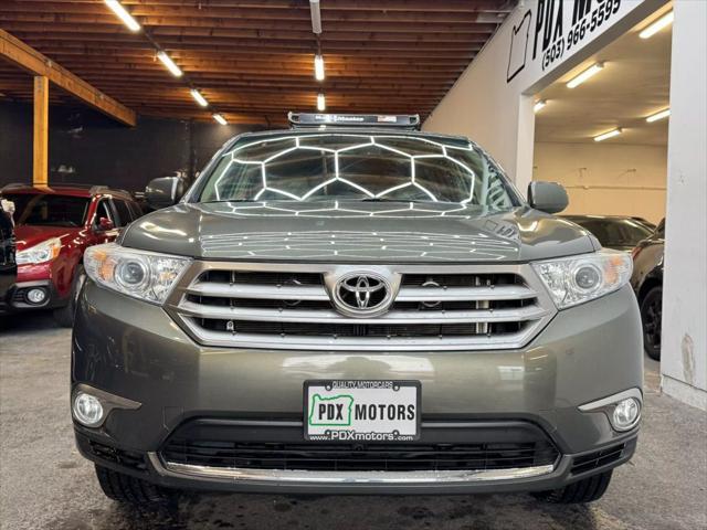 used 2011 Toyota Highlander car, priced at $13,990