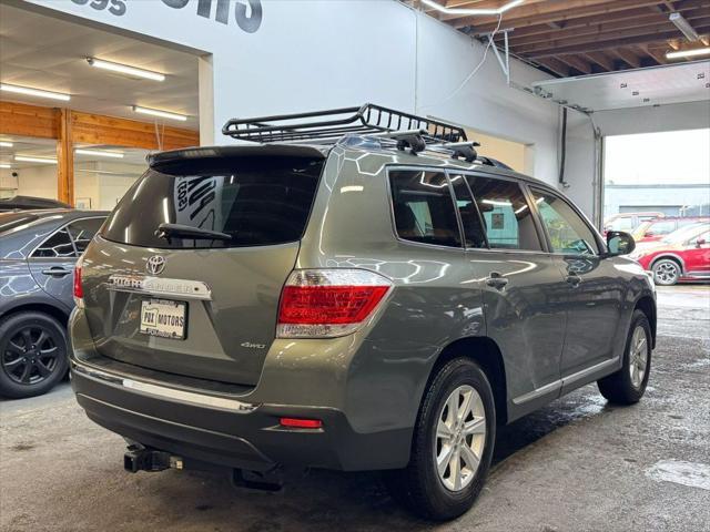 used 2011 Toyota Highlander car, priced at $13,990