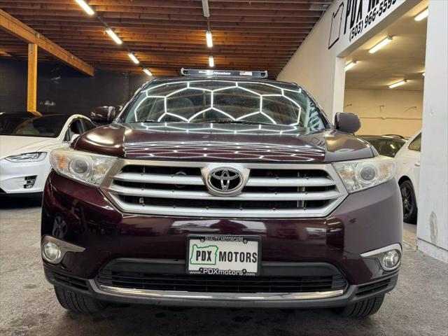 used 2012 Toyota Highlander car, priced at $13,900