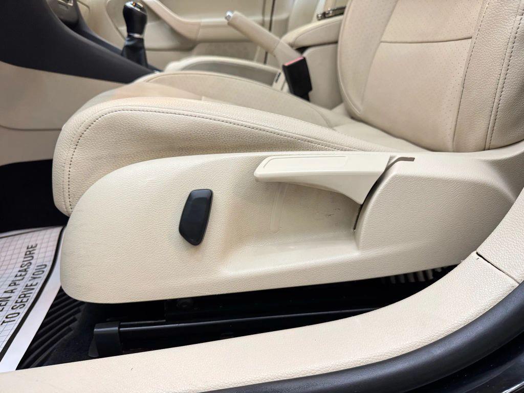 used 2014 Volkswagen Jetta SportWagen car, priced at $11,900