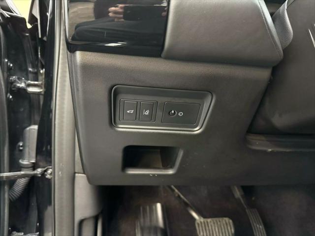 used 2017 Land Rover Discovery car, priced at $19,500
