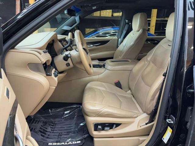 used 2019 Cadillac Escalade ESV car, priced at $44,900