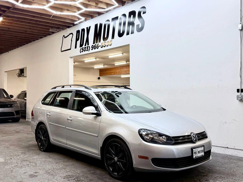 used 2013 Volkswagen Jetta SportWagen car, priced at $10,500