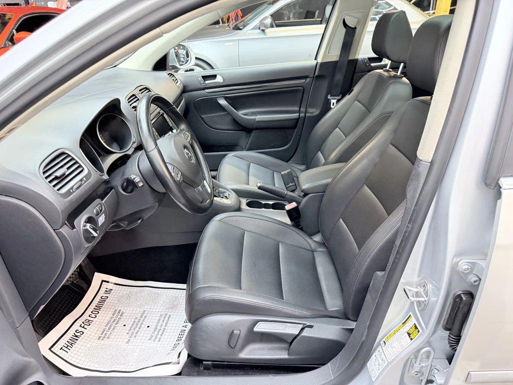 used 2013 Volkswagen Jetta SportWagen car, priced at $10,500