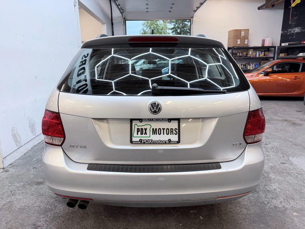 used 2013 Volkswagen Jetta SportWagen car, priced at $10,500