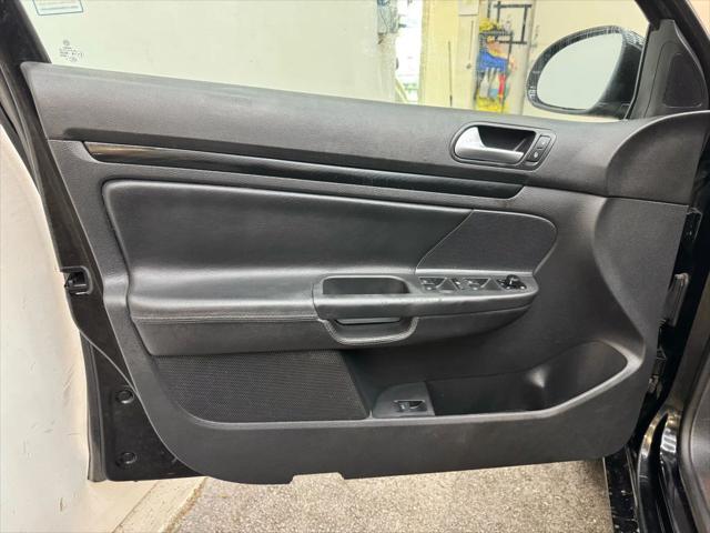 used 2014 Volkswagen Jetta SportWagen car, priced at $10,900