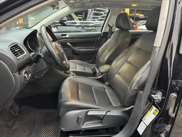used 2014 Volkswagen Jetta SportWagen car, priced at $10,900