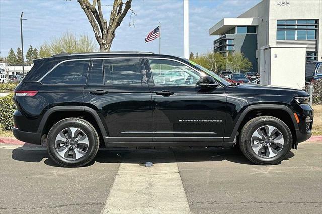 new 2023 Jeep Grand Cherokee car