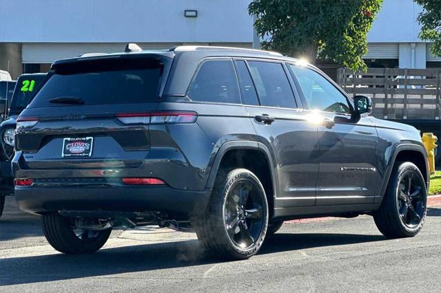 new 2025 Jeep Grand Cherokee car, priced at $41,857