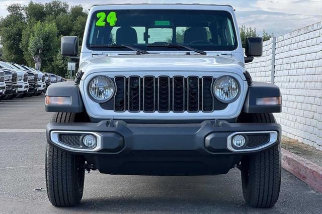 new 2024 Jeep Gladiator car, priced at $34,865