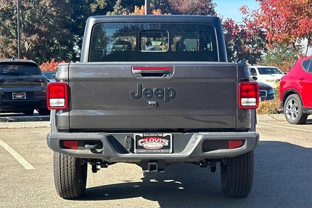 new 2024 Jeep Gladiator car, priced at $37,357