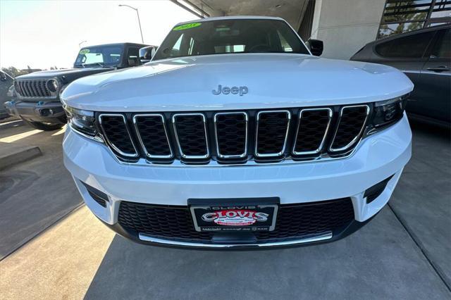 new 2025 Jeep Grand Cherokee car, priced at $34,205