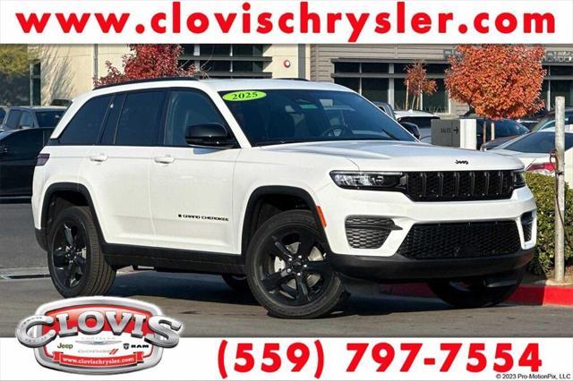 new 2025 Jeep Grand Cherokee car, priced at $40,798