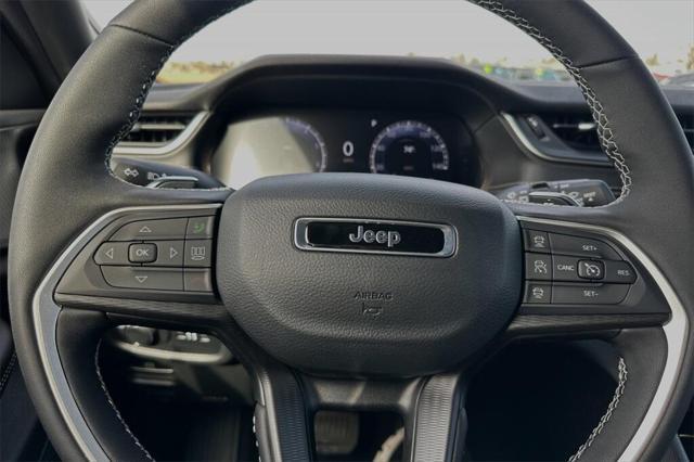 new 2025 Jeep Grand Cherokee car, priced at $41,322