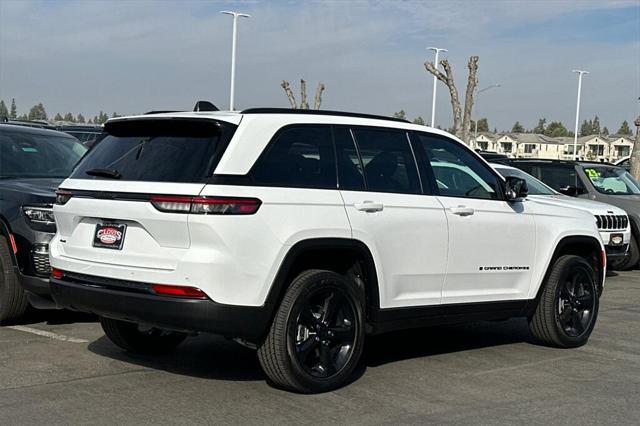 new 2025 Jeep Grand Cherokee car, priced at $41,322