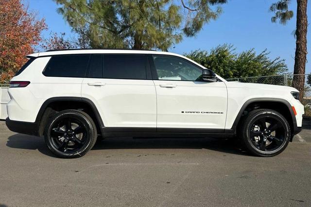 new 2025 Jeep Grand Cherokee L car, priced at $52,756