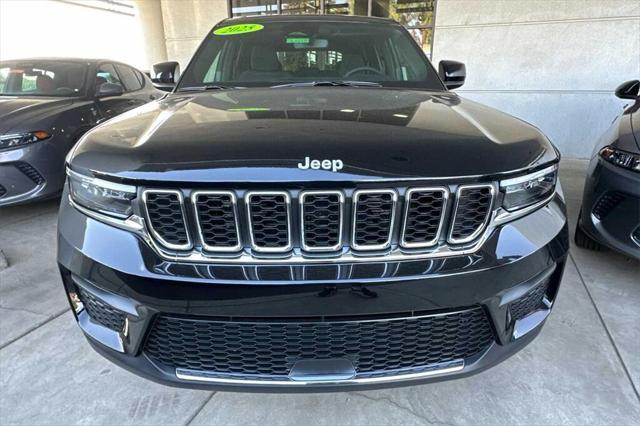 new 2025 Jeep Grand Cherokee car, priced at $34,657