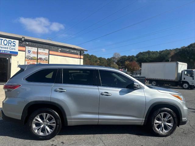 used 2014 Toyota Highlander car, priced at $16,850