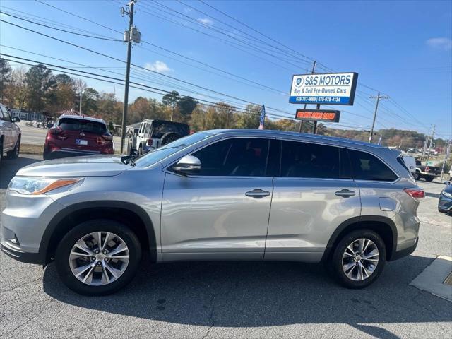 used 2014 Toyota Highlander car, priced at $16,850