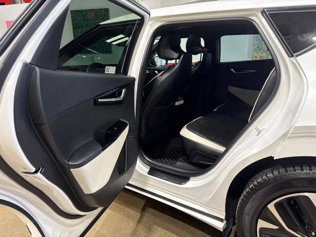 used 2022 Kia EV6 car, priced at $24,999