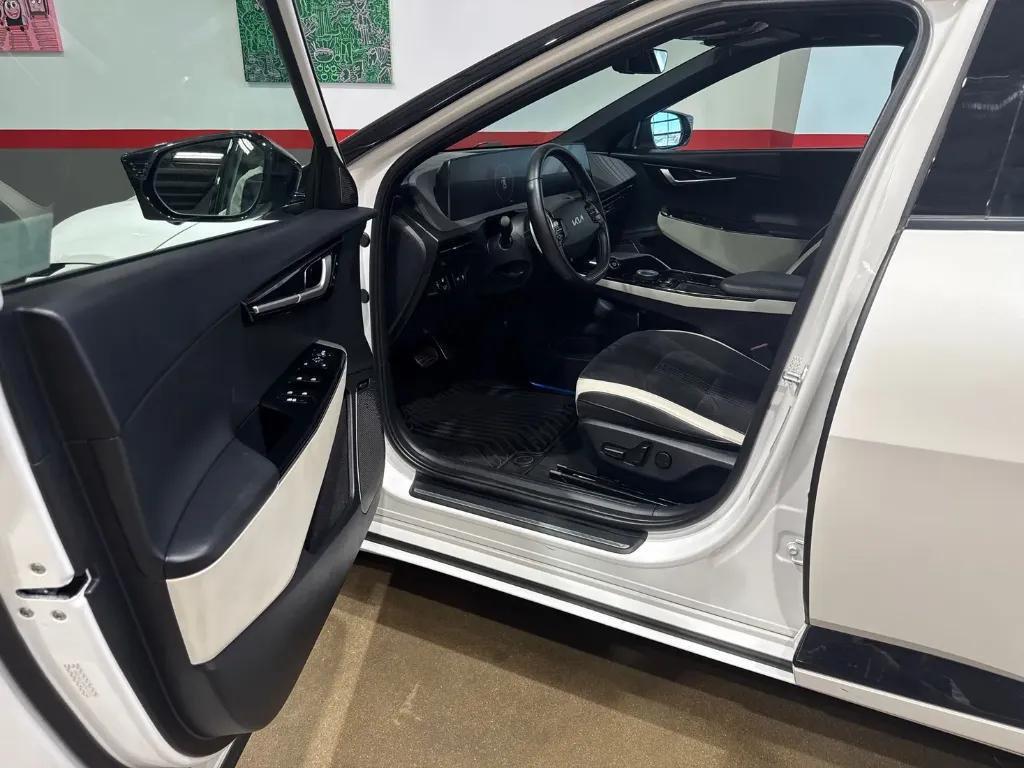 used 2022 Kia EV6 car, priced at $24,999