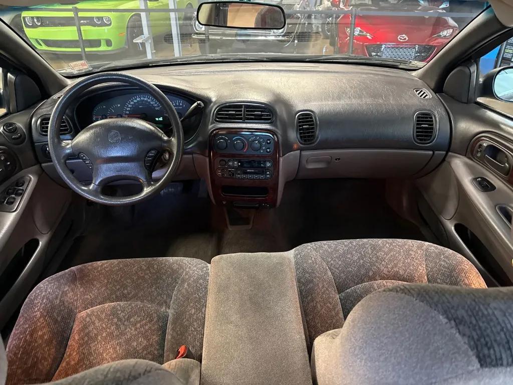 used 1998 Chrysler Concorde car, priced at $5,999