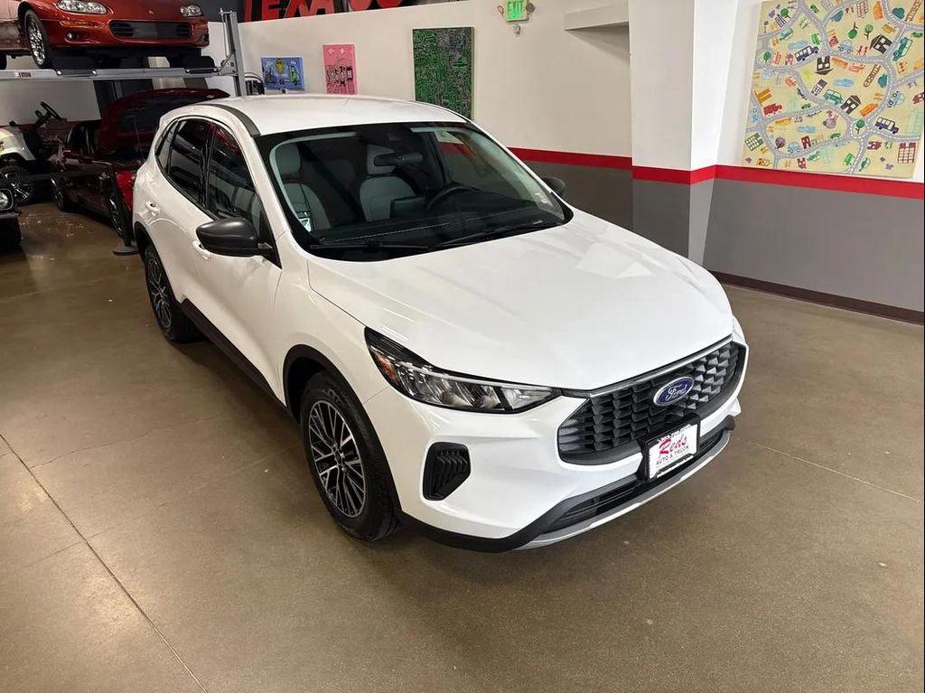 used 2023 Ford Escape car, priced at $24,899