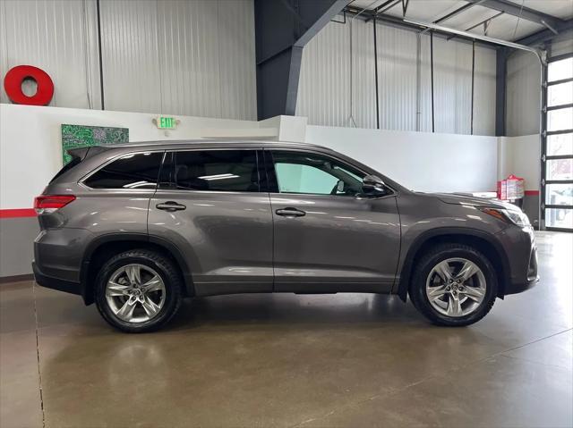 used 2019 Toyota Highlander car, priced at $26,999