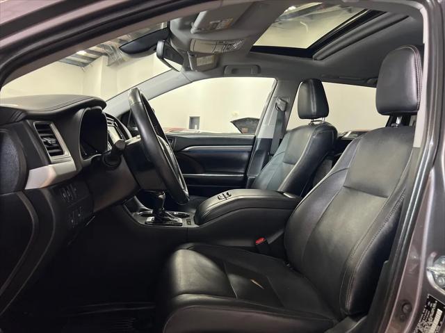 used 2019 Toyota Highlander car, priced at $26,999