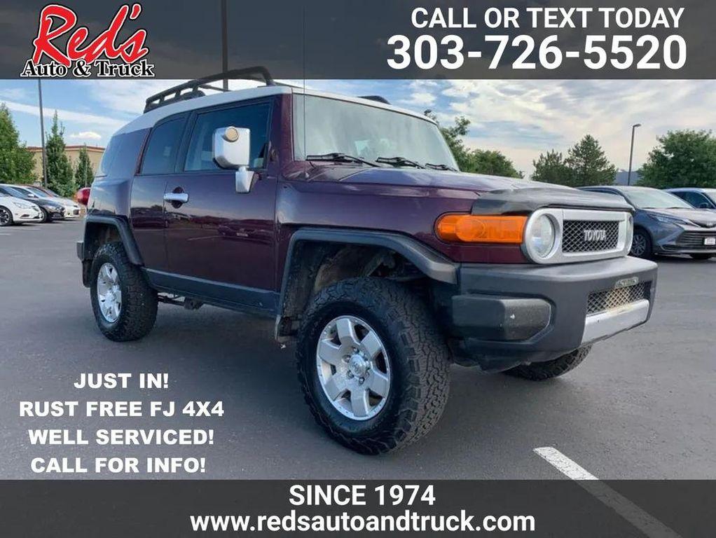 used 2007 Toyota FJ Cruiser car, priced at $14,999