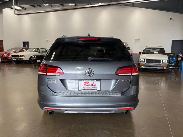 used 2019 Volkswagen Golf Alltrack car, priced at $23,999