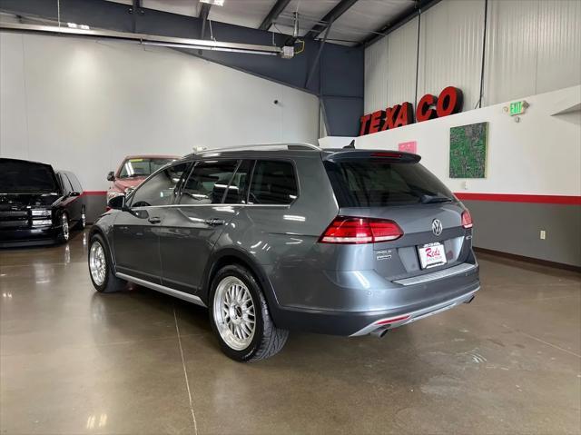 used 2019 Volkswagen Golf Alltrack car, priced at $23,999