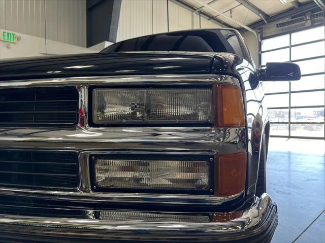 used 1997 Chevrolet Tahoe car, priced at $39,999