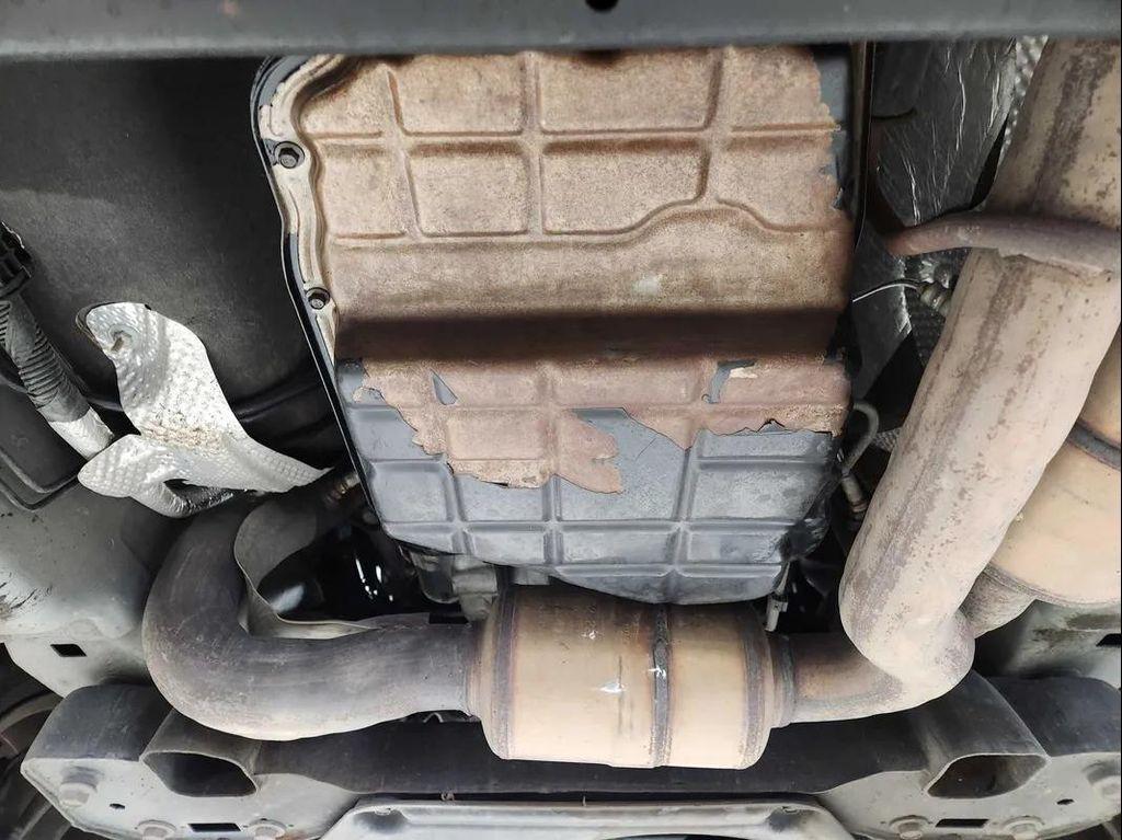 used 2010 Jeep Grand Cherokee car, priced at $9,999