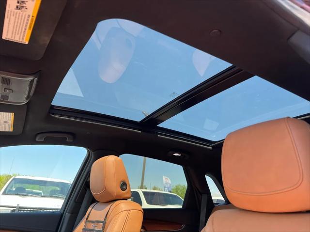 used 2022 Cadillac XT5 car, priced at $34,999
