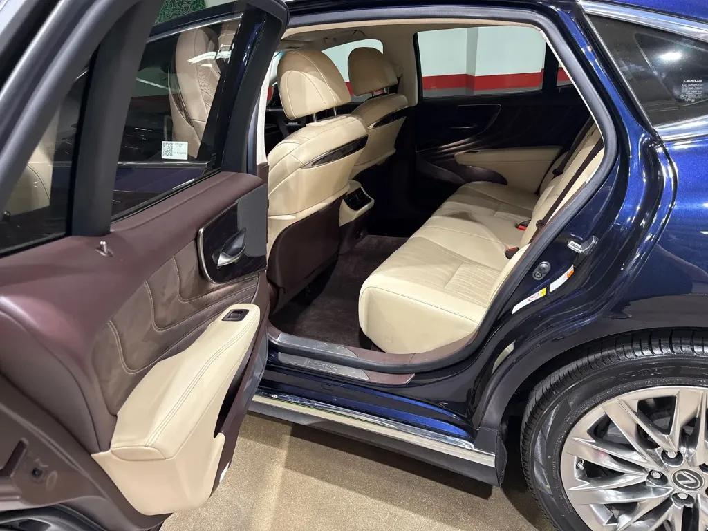 used 2018 Lexus LS 500 car, priced at $43,999