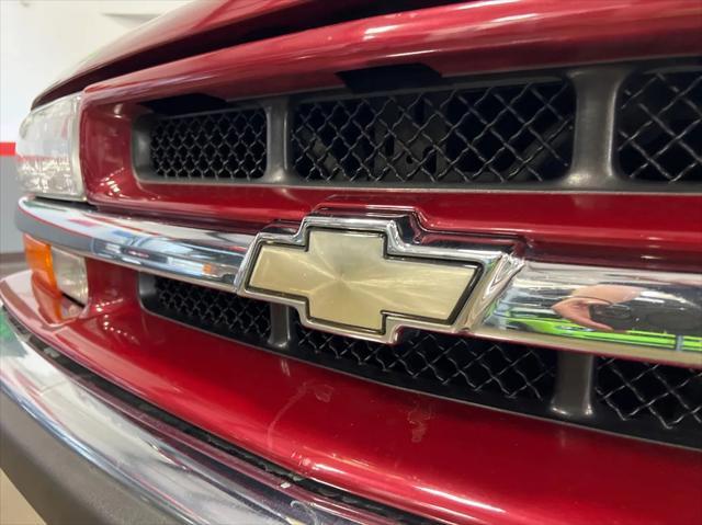 used 1998 Chevrolet Blazer car, priced at $9,999