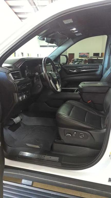 used 2021 GMC Yukon car, priced at $52,999