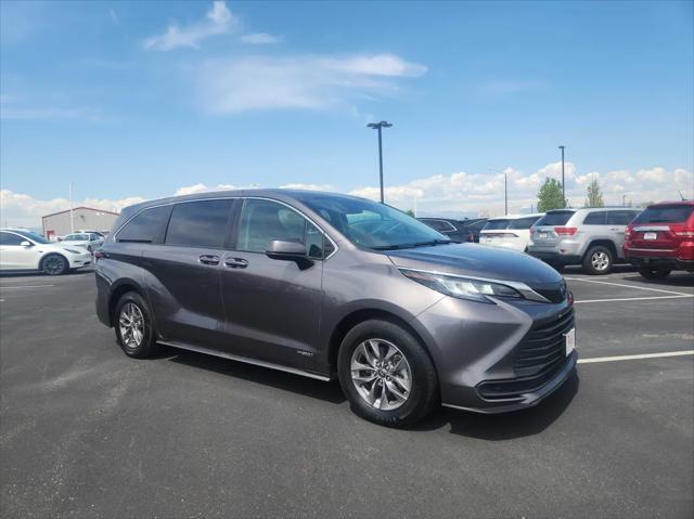 used 2021 Toyota Sienna car, priced at $32,999