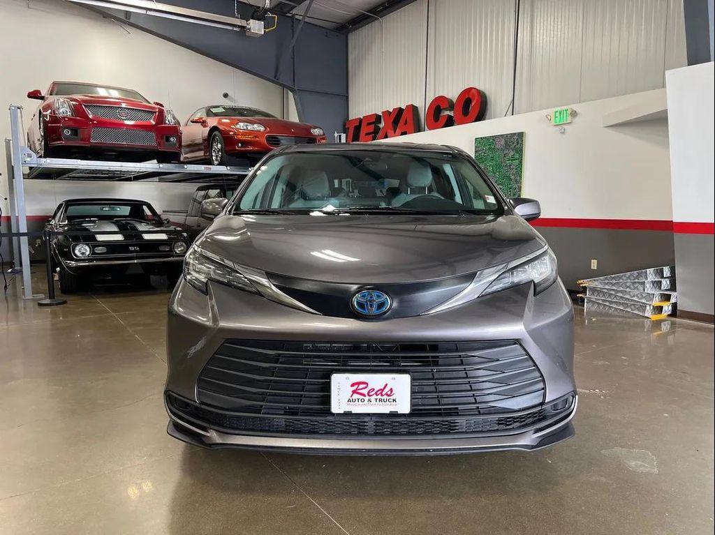 used 2021 Toyota Sienna car, priced at $28,999