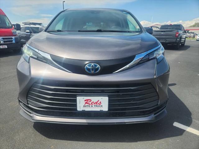 used 2021 Toyota Sienna car, priced at $32,999