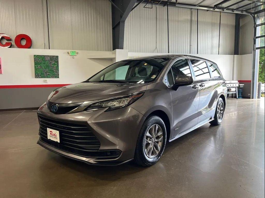 used 2021 Toyota Sienna car, priced at $28,999
